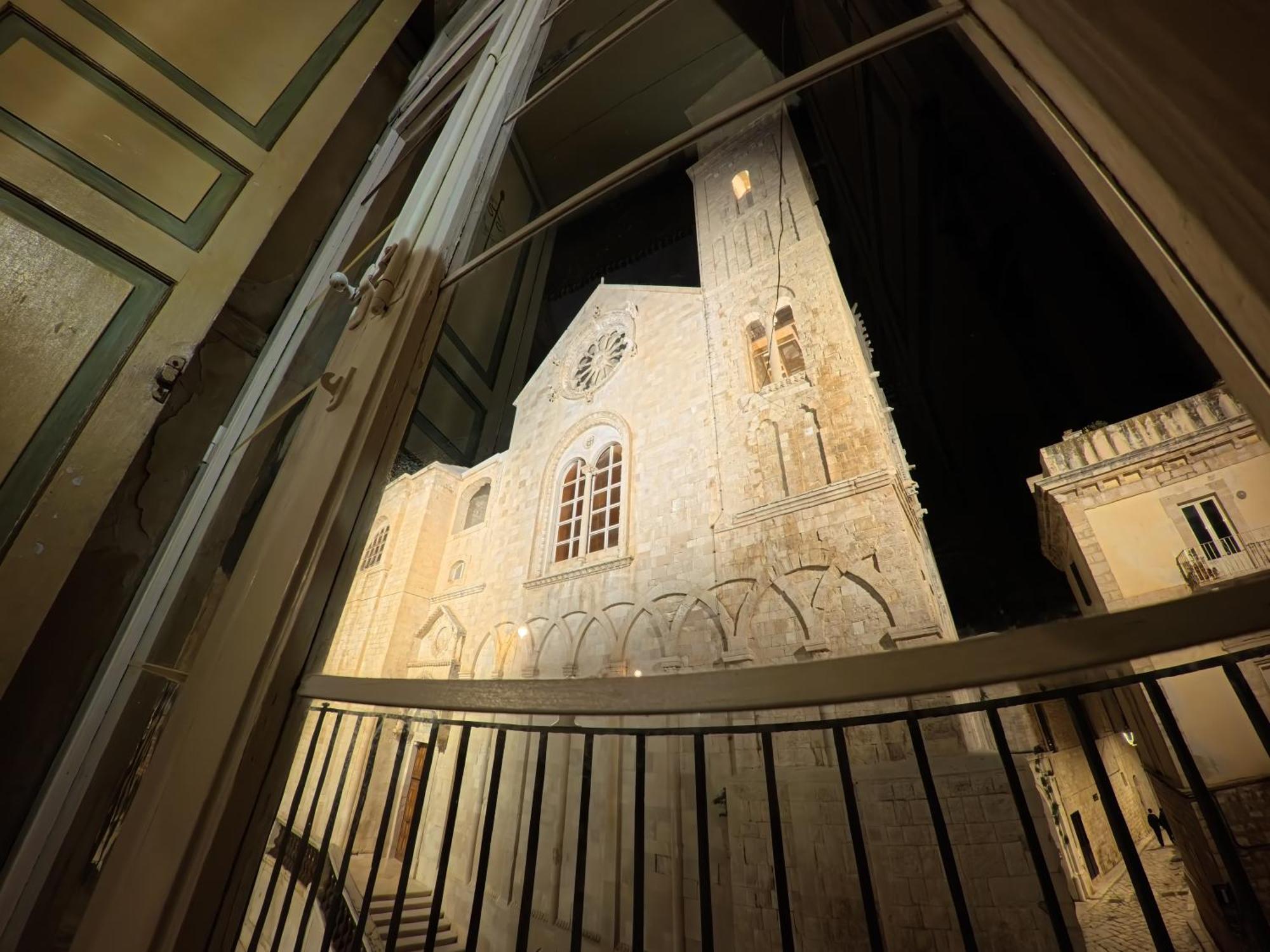 Palazzo Framarino Dei Malatesta - Noble Floor - XIV Century Giovinazzo Exterior foto